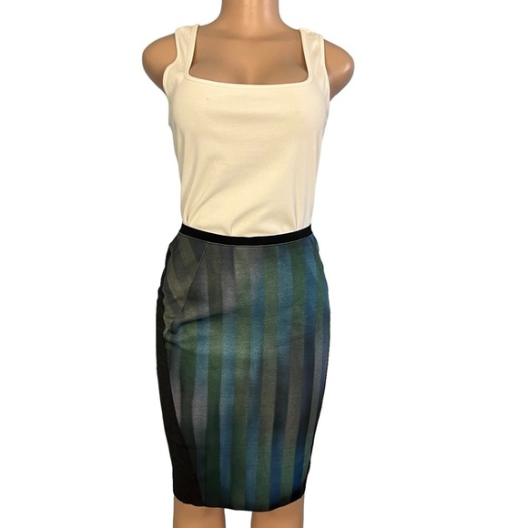 Ellie Tahari Arianna Digital Striped Pencil Skirt Refresh - Picture 4 of 9